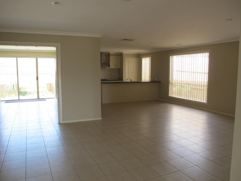 26 Gallery Avenue, Melton VIC 3337