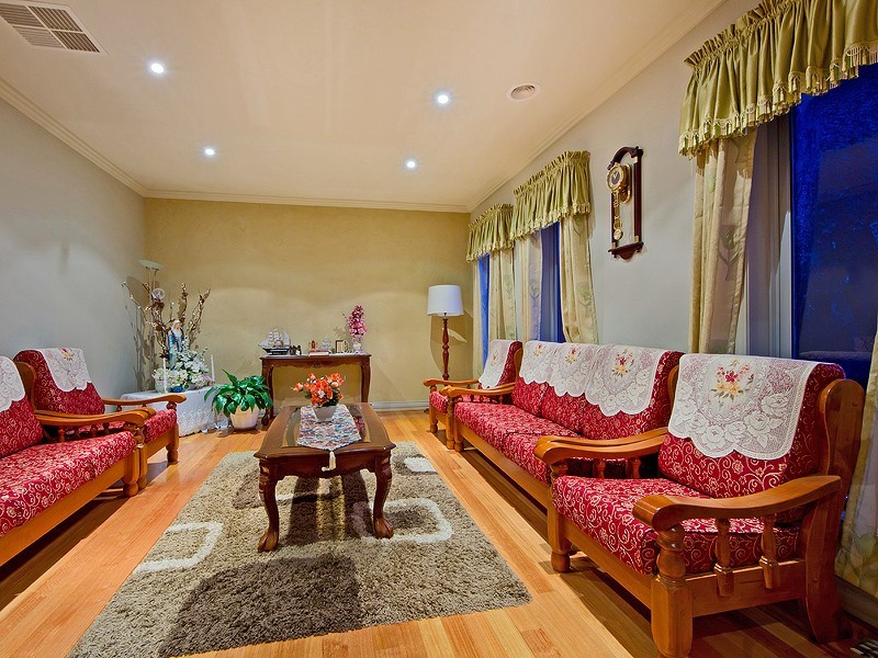 14 Springfield Close, Caroline Springs VIC 3023