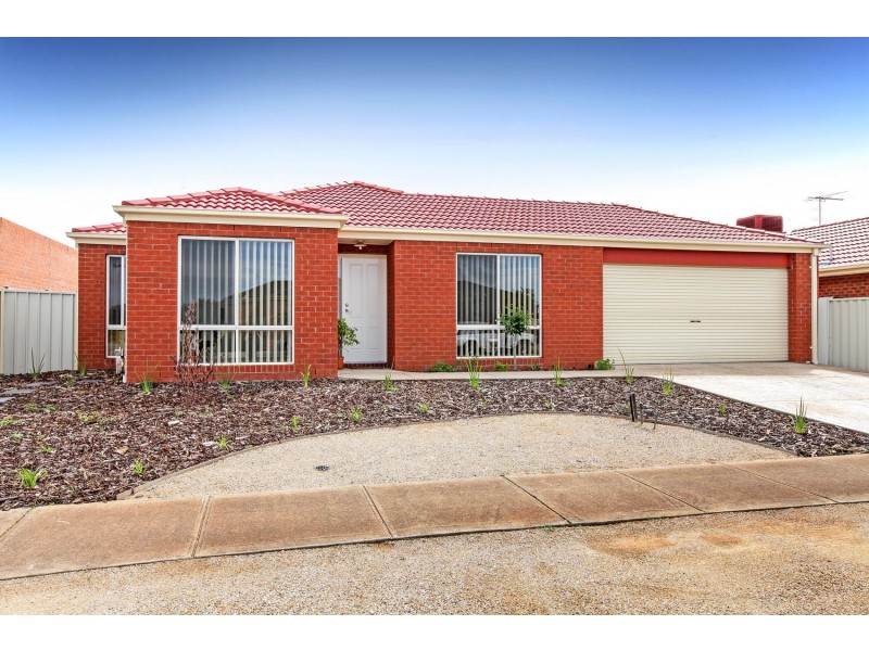 72 Greenhills Drive, Kurunjang VIC 3337