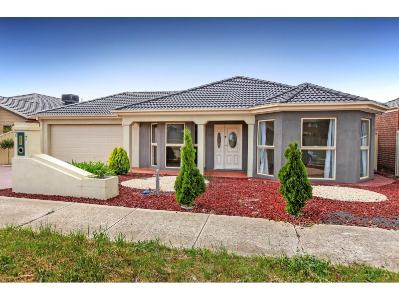 27 Nepean Way, Taylors Hill VIC 3037