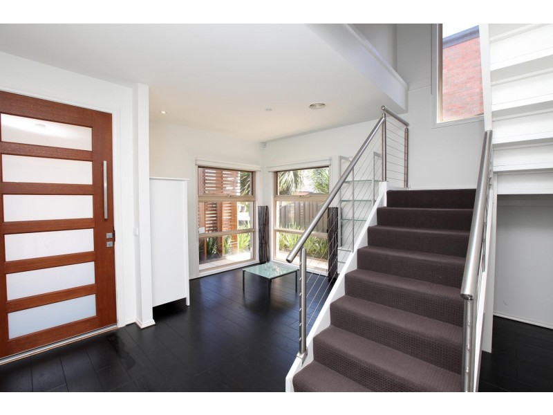 1 Kemp Green, Caroline Springs VIC 3023