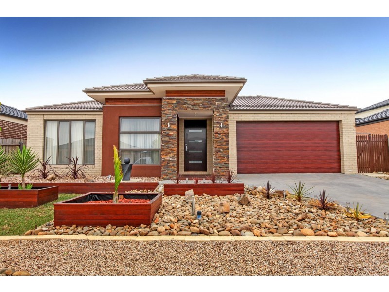 47 Chancery Square, Taylors Hill VIC 3037