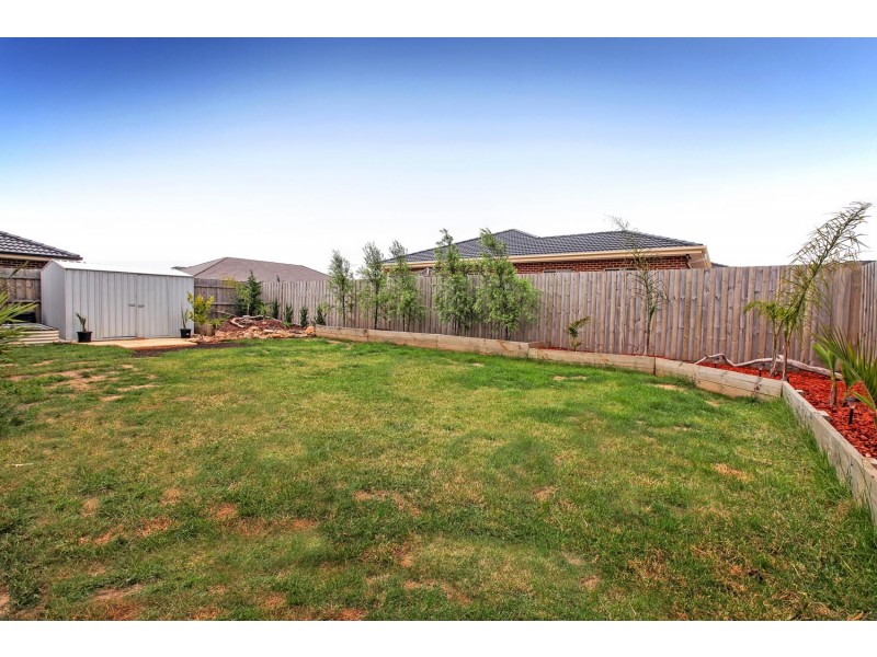 47 Chancery Square, Taylors Hill VIC 3037