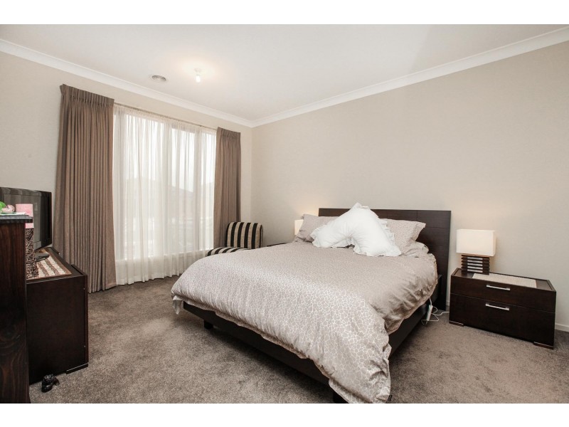 47 Chancery Square, Taylors Hill VIC 3037