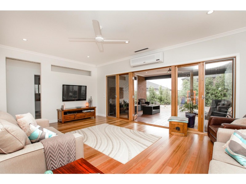 23 Etheridge Rise, Caroline Springs VIC 3023