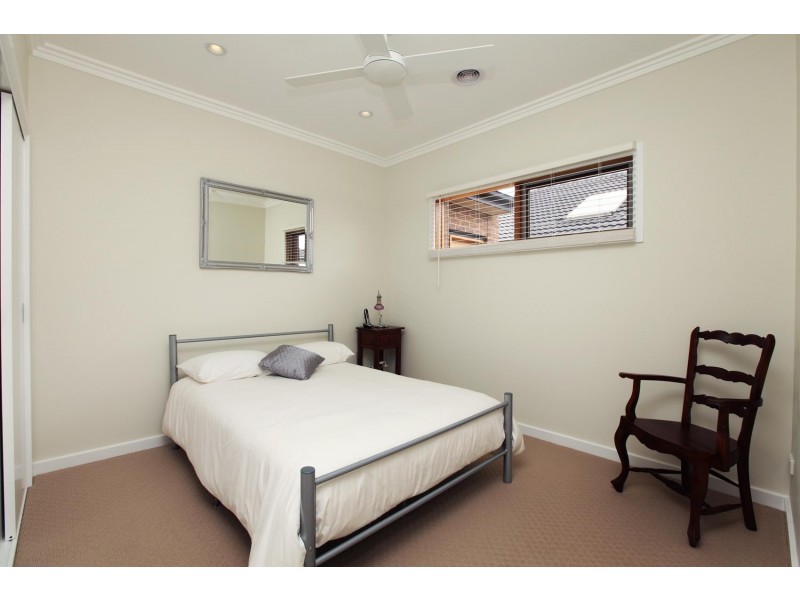 23 Etheridge Rise, Caroline Springs VIC 3023