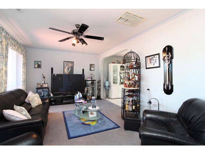 50 Frost Drive, Delahey VIC 3037