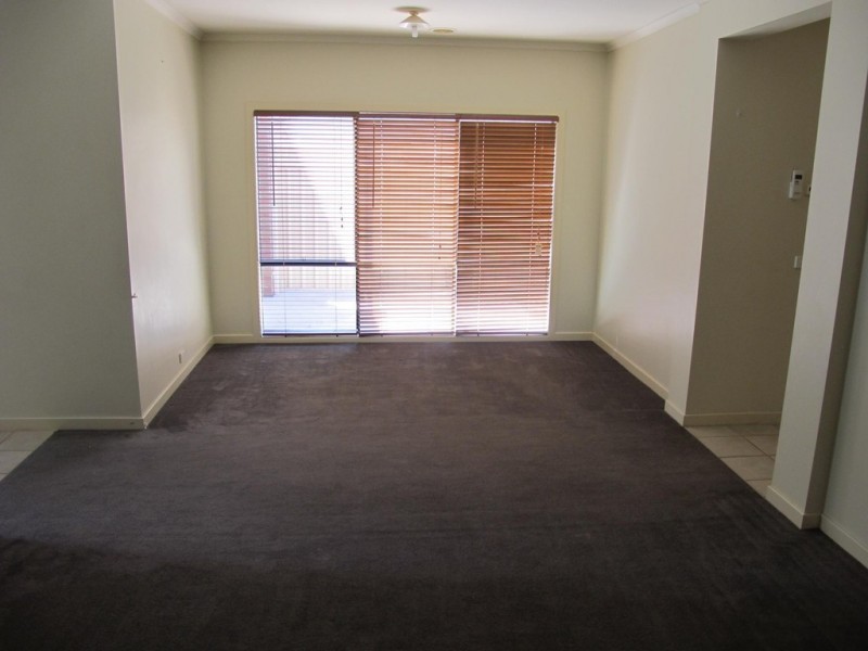 5 Kings Domain, Caroline Springs VIC 3023