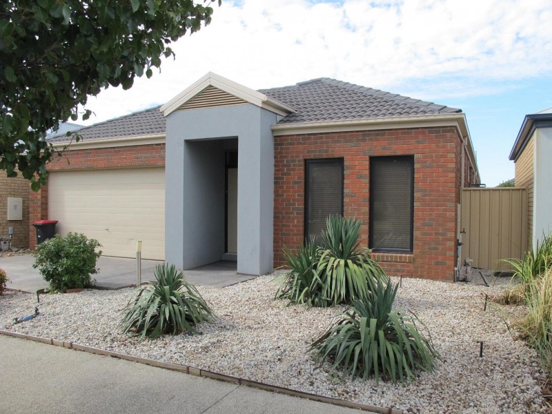 5 Kings Domain, Caroline Springs VIC 3023