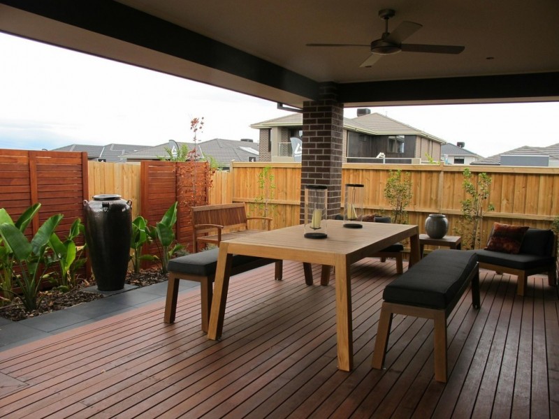 24 Peppermint Grove, Taylors Hill VIC 3037