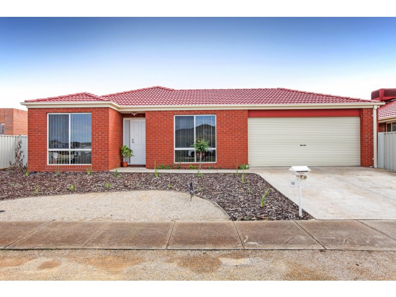 72 Greenhills Drive, Melton VIC 3337
