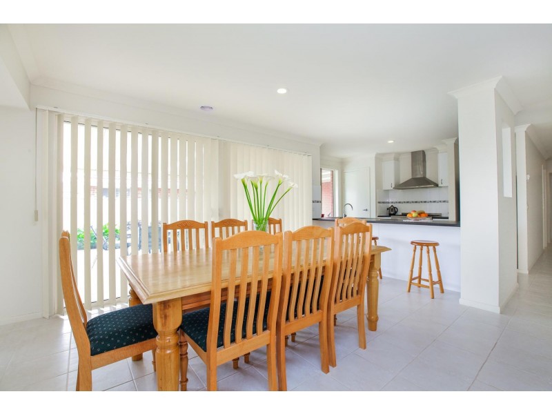 72 Greenhills Drive, Melton VIC 3337