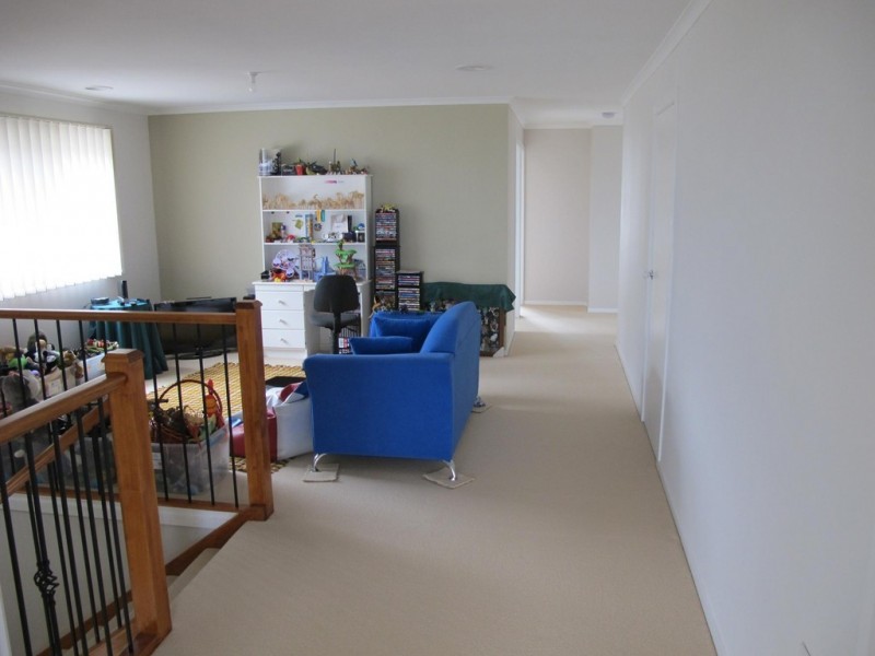 28 Cassan Way, Caroline Springs VIC 3023