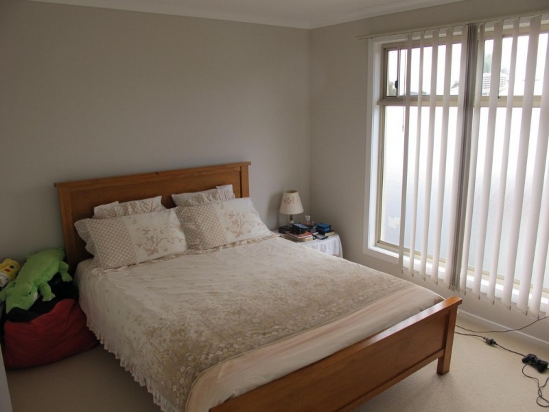 28 Cassan Way, Caroline Springs VIC 3023