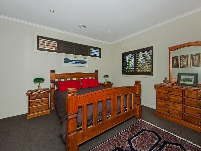 30 Ultimo Walk, Taylors Hill VIC 3037