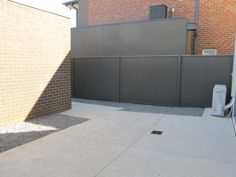 3 Meyers Lane, Caroline Springs VIC 3023