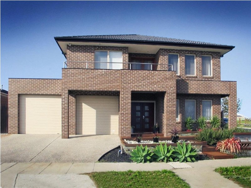 4 Anna Maree Pl, Caroline Springs VIC 3023