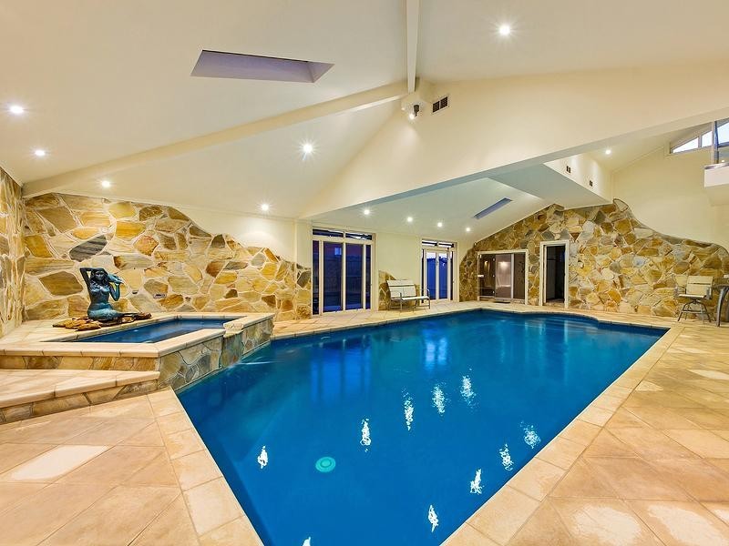 7 Grange Terrace, Taylors Hill VIC 3037