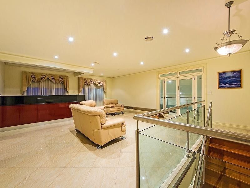 7 Grange Terrace, Taylors Hill VIC 3037