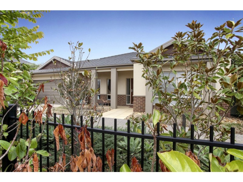 5 Botanical Drive, Caroline Springs VIC 3023