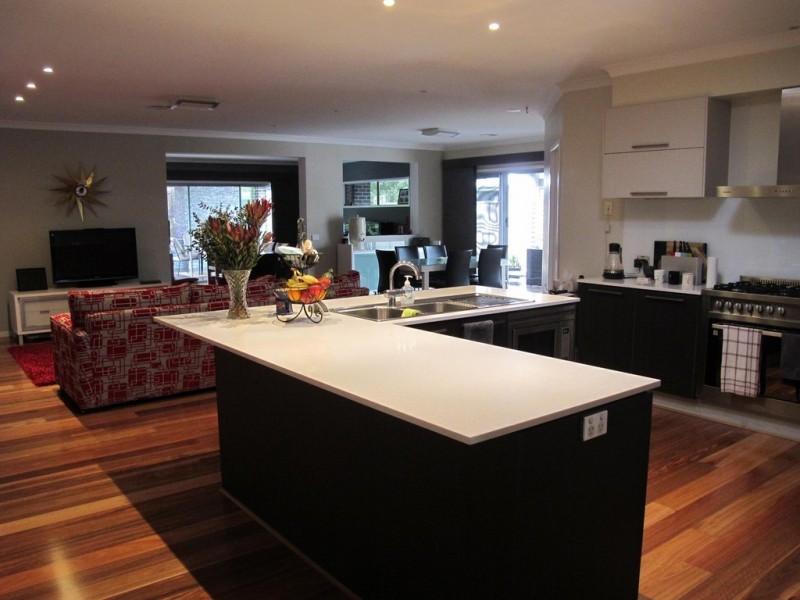 15 Drummond Street, Caroline Springs VIC 3023