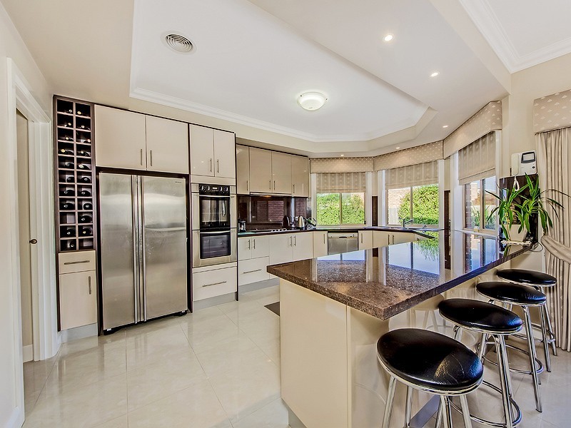 5 Grange Terrace, Taylors Hill VIC 3037