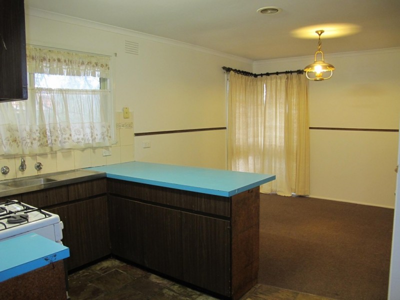 72 Marina Drive, Melton VIC 3337