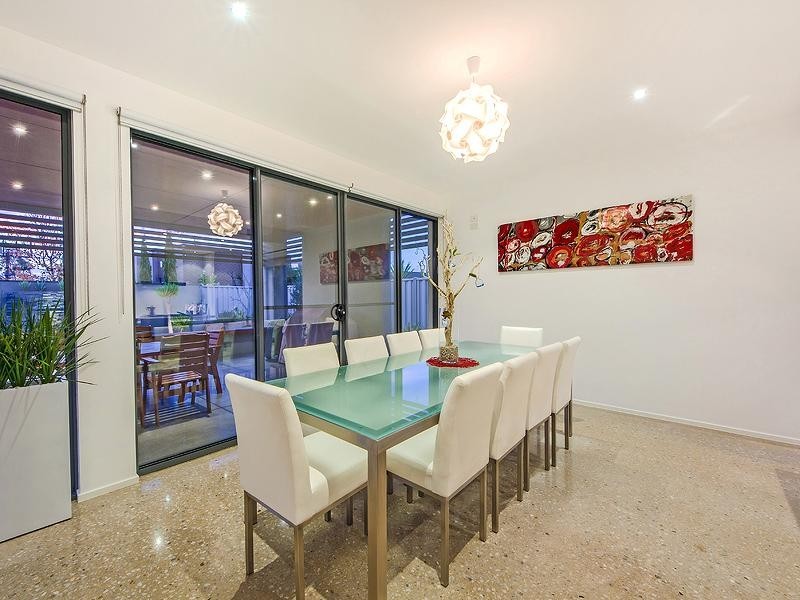 14 Coliban Gardens, Caroline Springs VIC 3023