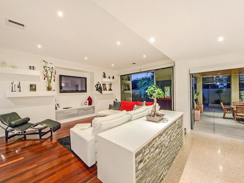 14 Coliban Gardens, Caroline Springs VIC 3023