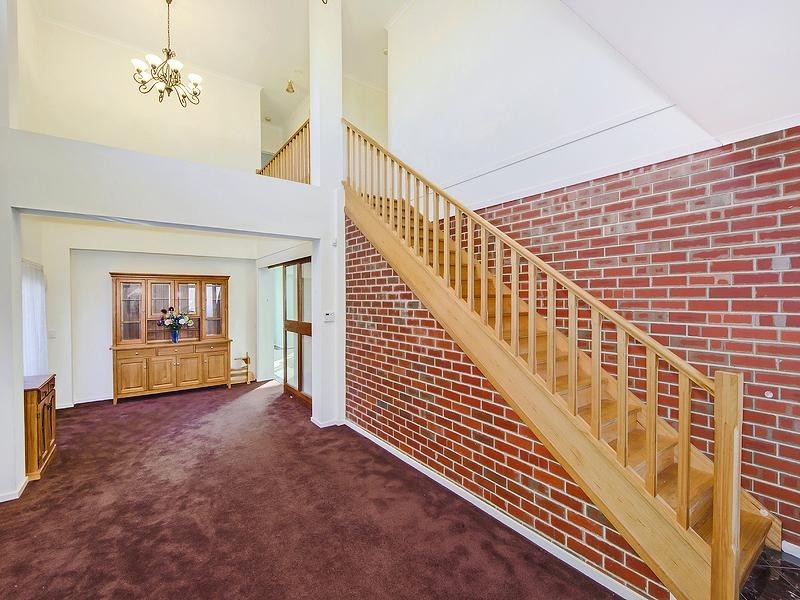 11 Ranmore Gve, Caroline Springs VIC 3023