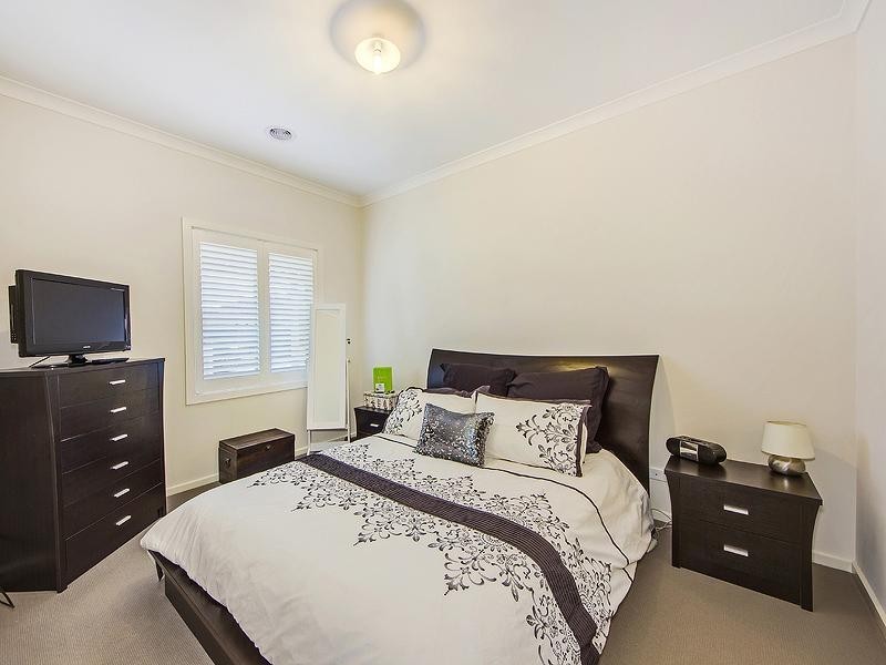 12 Etheridge Rise, Caroline Springs VIC 3023