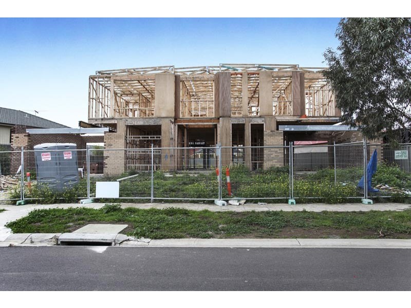 12 Woodruff Place, Caroline Springs VIC 3023