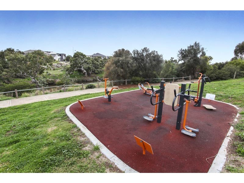 12 Woodruff Place, Caroline Springs VIC 3023