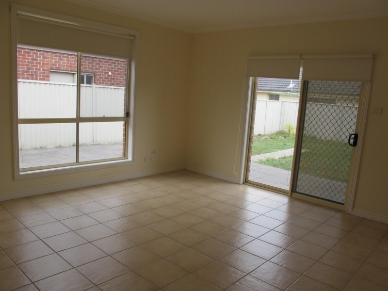 52 Naracoorte Drive, Caroline Springs VIC 3023