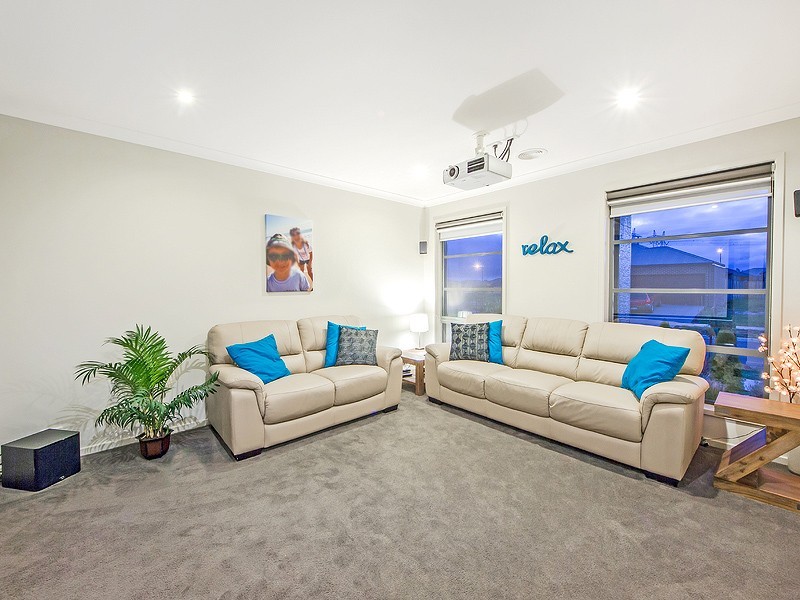 33 Rowling Street, Plumpton VIC 3335