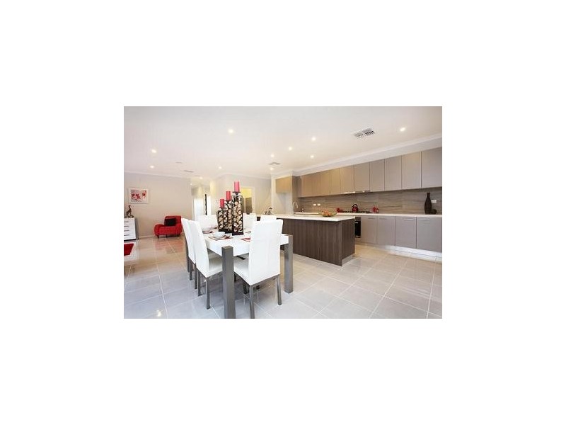 10 Belmont Court, Taylors Hill VIC 3037