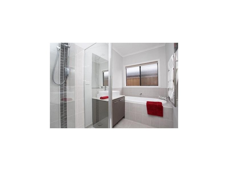 10 Belmont Court, Taylors Hill VIC 3037