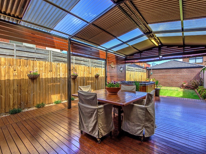 2/5 Sayvel Close, Hillside VIC 3037