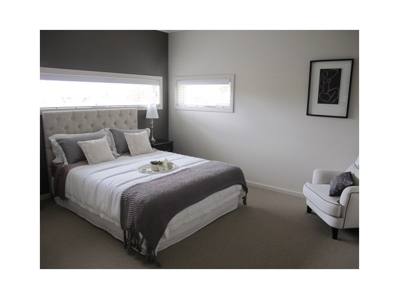 211 Bulmans Rd, Melton West VIC 3337