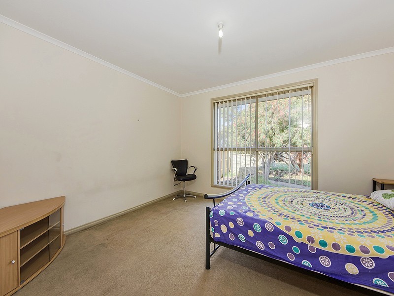 2/49 Carrington St, Sydenham VIC 3037