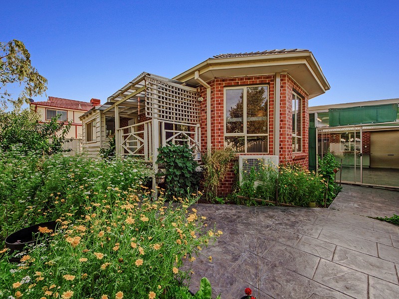 3 Calthorpe Green, Caroline Springs VIC 3023