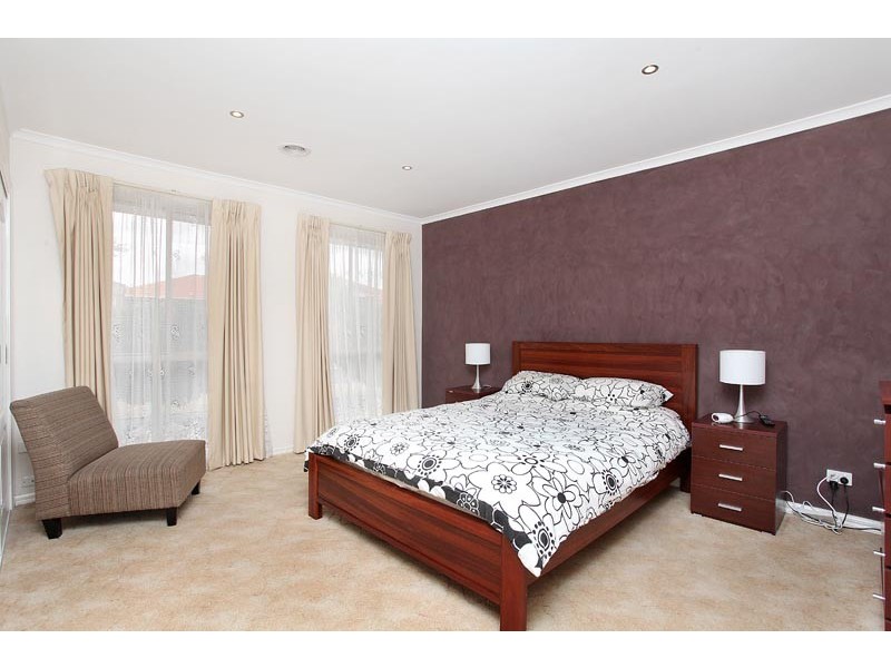 20 Jacaranda Dve, Taylors Hill VIC 3037