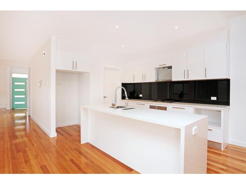 9 Coppin Lane, Caroline Springs VIC 3023