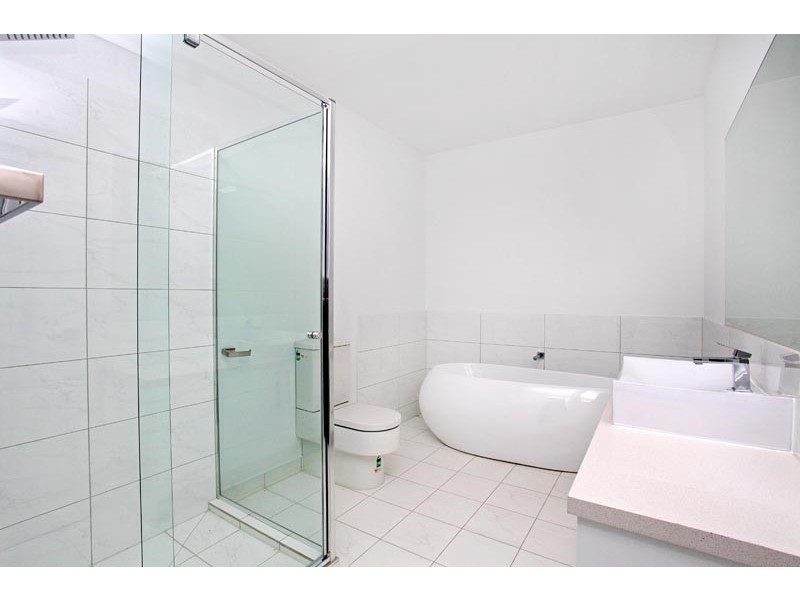 9 Coppin Lane, Caroline Springs VIC 3023