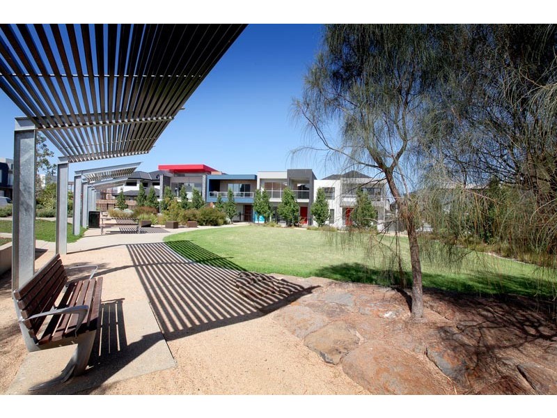 9 Coppin Lane, Caroline Springs VIC 3023