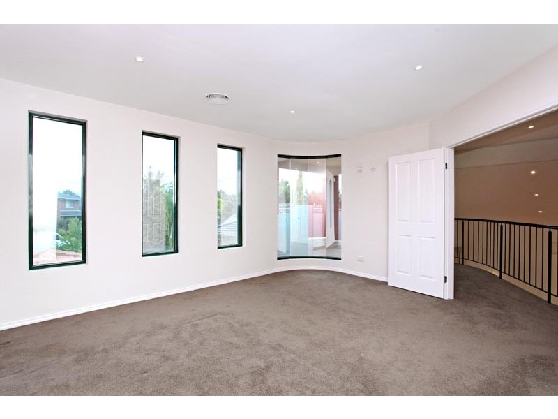 3 Austral Crt, Hillside VIC 3037