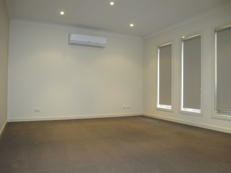 30A Marina Drive, Melton VIC 3337