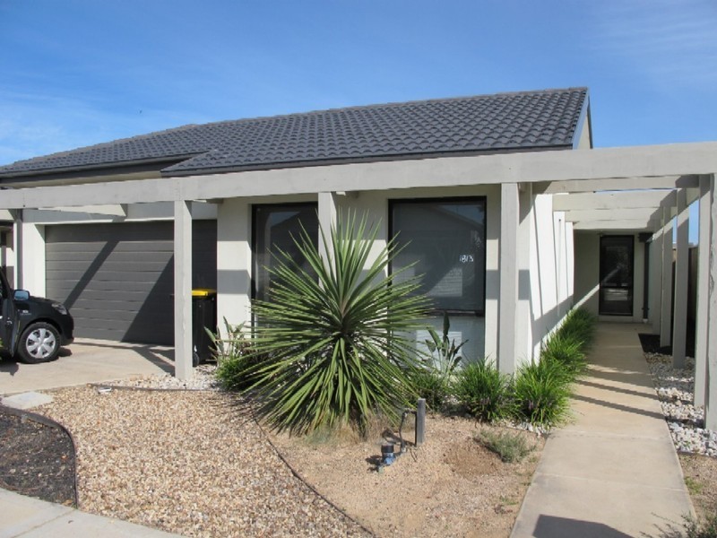 11 Giverny Close, Burnside Heights VIC 3023