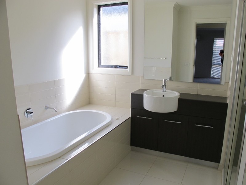 11 Giverny Close, Burnside Heights VIC 3023