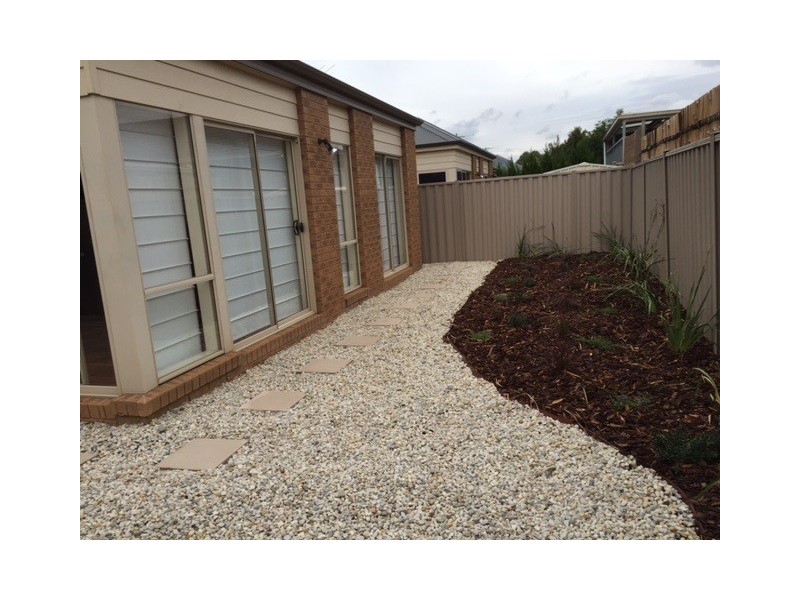16 Cobaw Circuit, Caroline Springs VIC 3023
